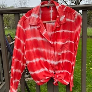 Coral Tie Dye CUPIO blouse.